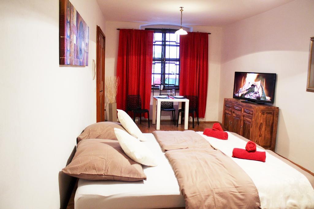 Apartman Marianska 5 Olomouc Rum bild
